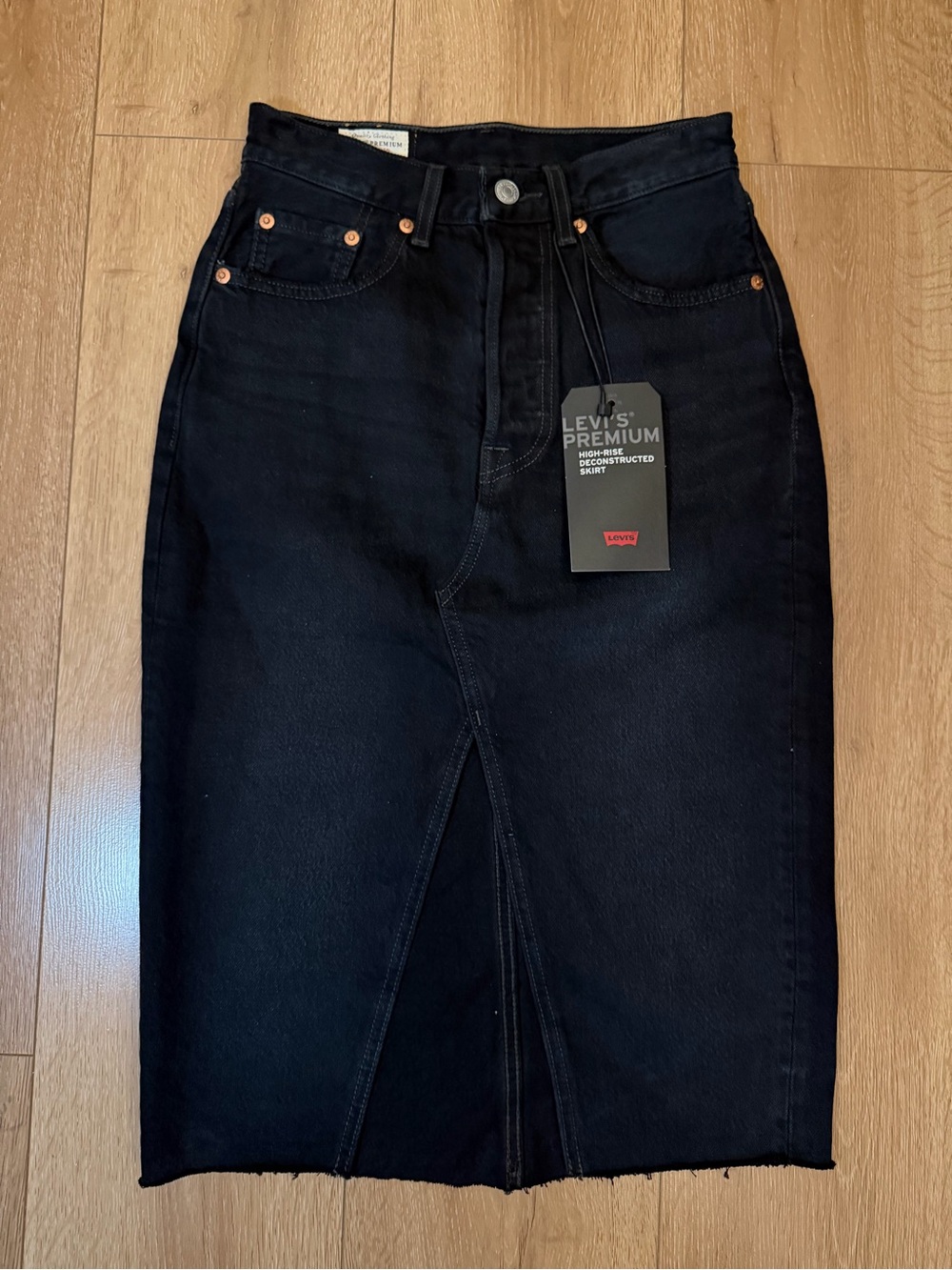 Levi’s Premium NWT Y2K Deconstructed Black Denim Midi Skirt Size 24